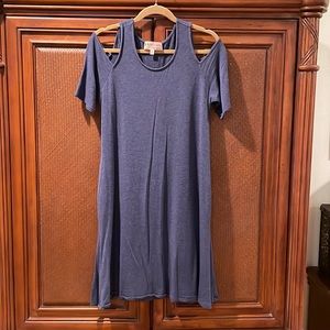 EUC - Pholosophy cold shoulder dress